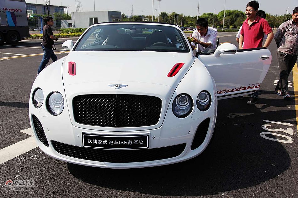 2011款宾利欧陆超级跑车ISR敞篷版_欧陆车展