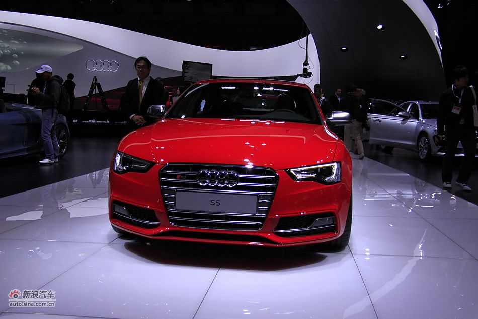 奥迪S5广州最高优惠7万元 现车销售
