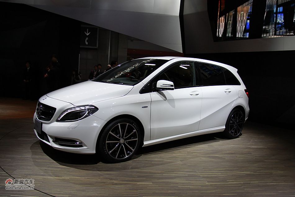 梅赛德斯-奔驰B180_奔驰B级图片_汽车图库