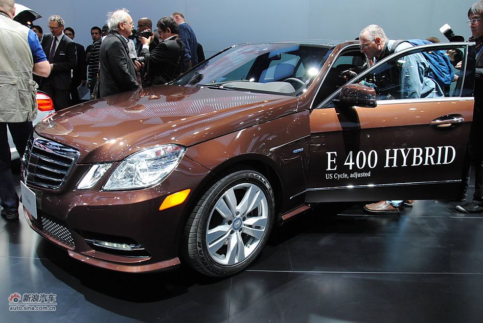 奔驰E400混动_奔驰E混动图片_汽车图库