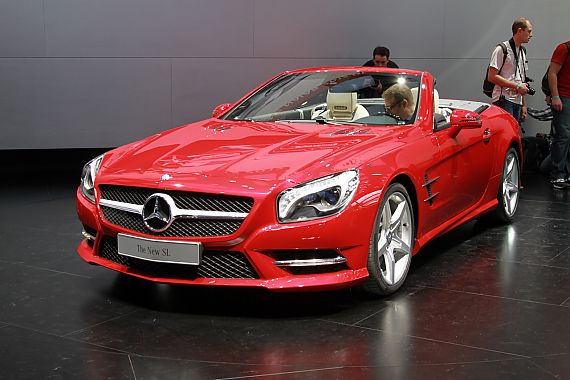 奔驰SL级最高优惠10.01万 新浪购车享特价