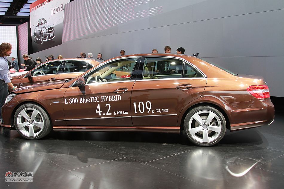 奔驰E300混动_奔驰E混动图片_汽车图库