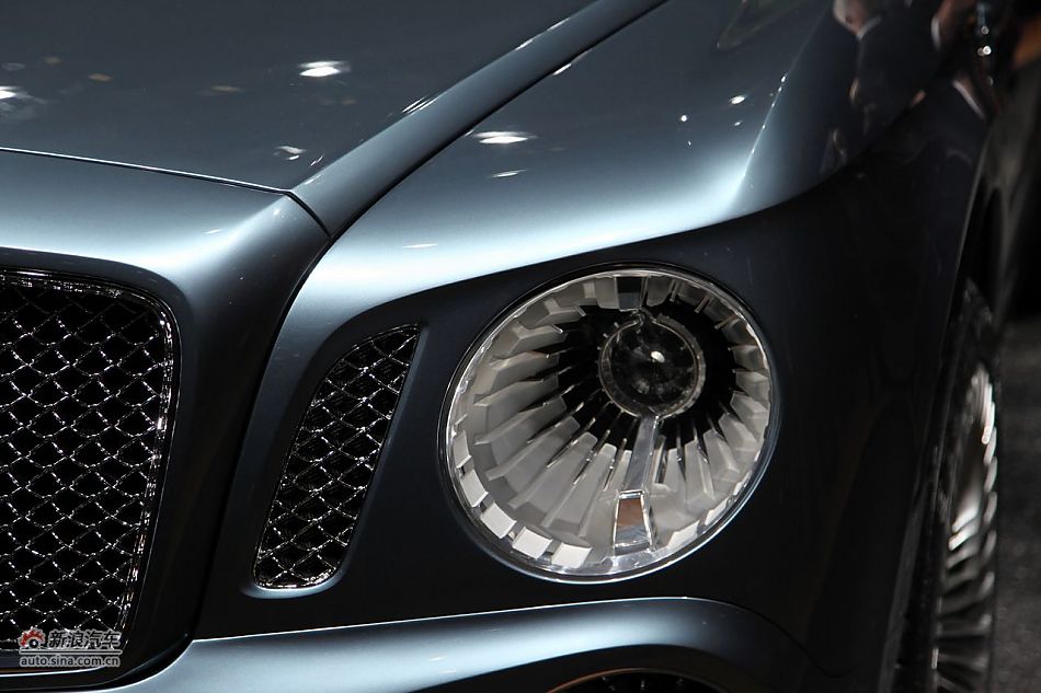 宾利EXP 9 F概念车_宾利SUV车展图图片135