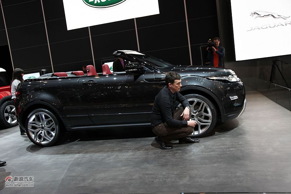 路虎极光敞篷版概念车_路虎极光敞篷版图片_