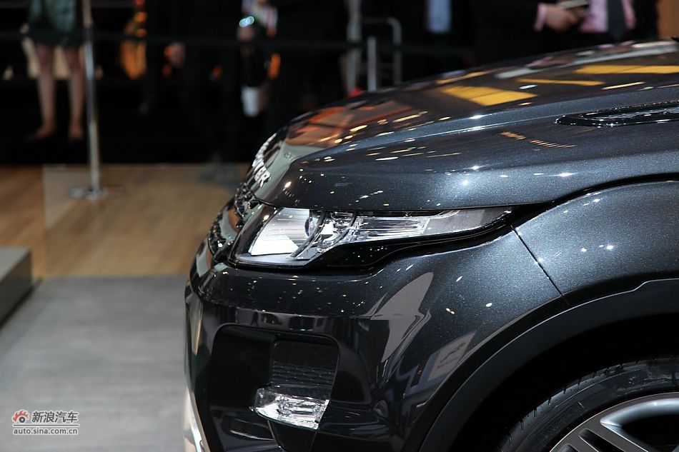 路虎极光敞篷版概念车_路虎极光敞篷版图片_