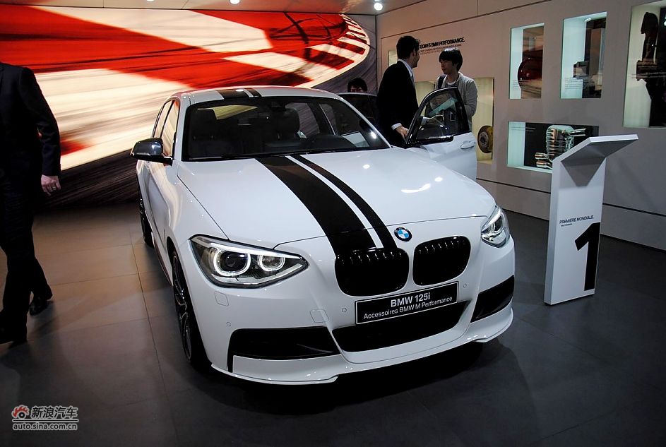 宝马1系加装m performance性能套件_宝马1系