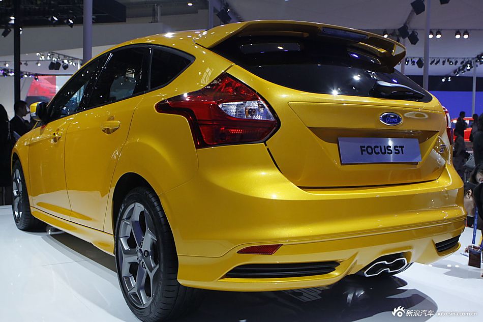 福特福克斯ST_福克斯ST图片_汽车图库