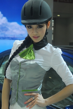 2012北京车展气质车模_3
