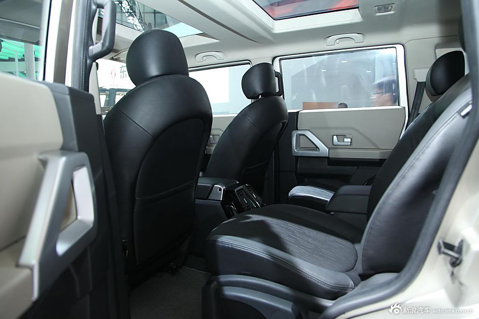 东风HUV_东风HUV图片_汽车图库