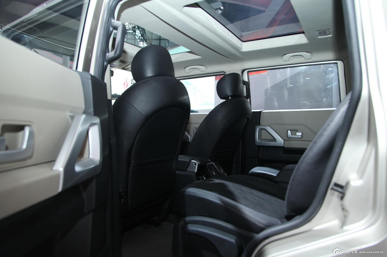 东风huv_东风huv车展图片15304006