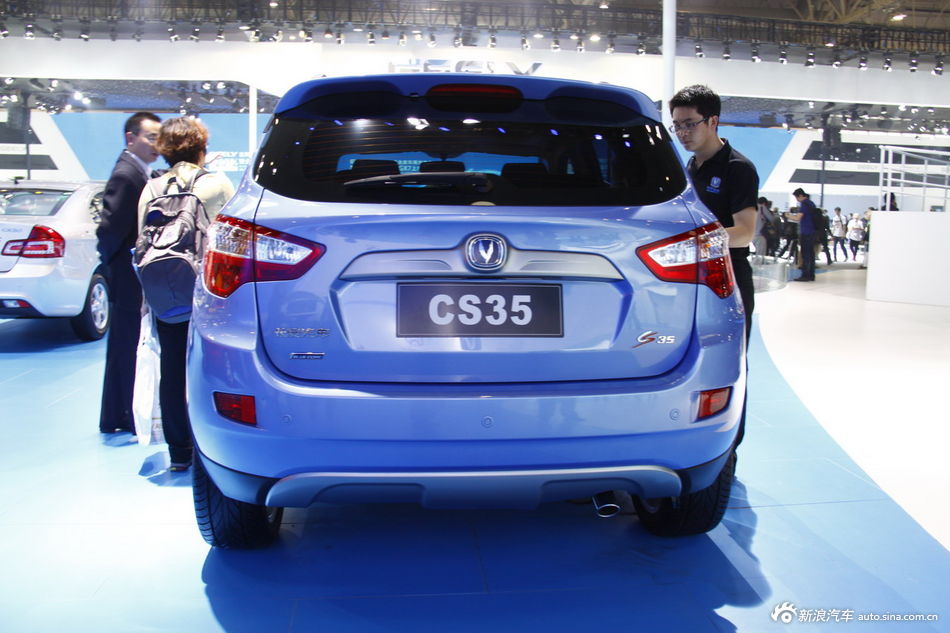 长安cs35_长安cs35图片