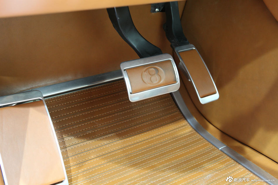 宾利EXP-9F概念车_宾利SUV图片15476850_