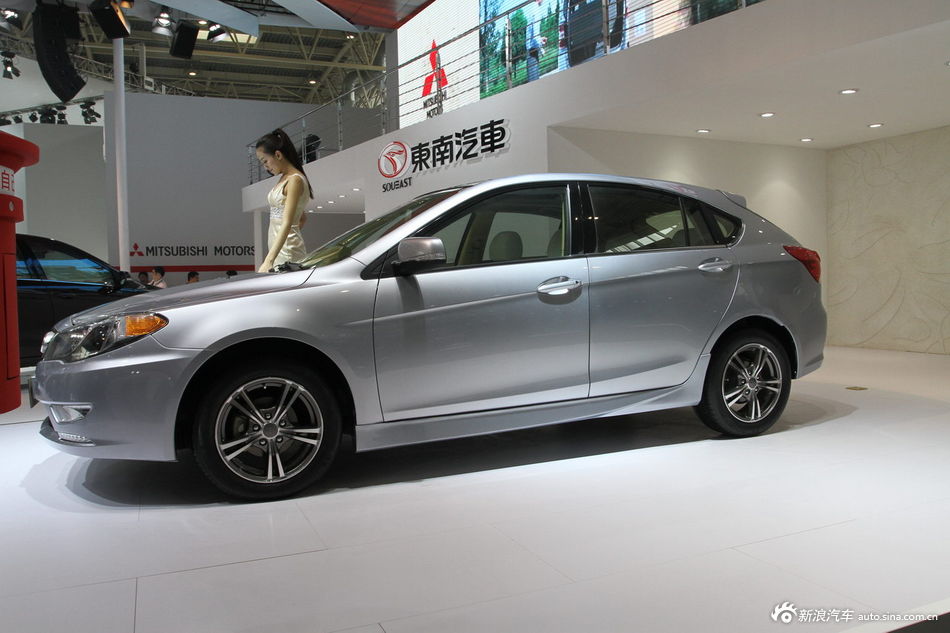 东南V6_V6车展图片15332939_汽车图库