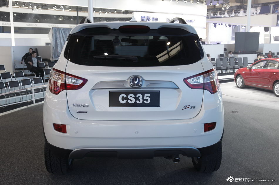 长安CS35_长安CS35图片_汽车图库