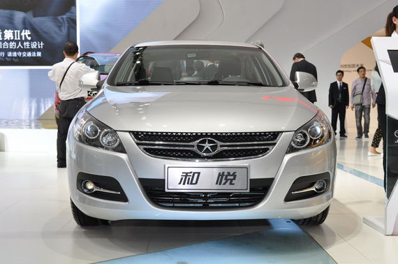 和悦智能导航版综合优惠8000元 现车销售