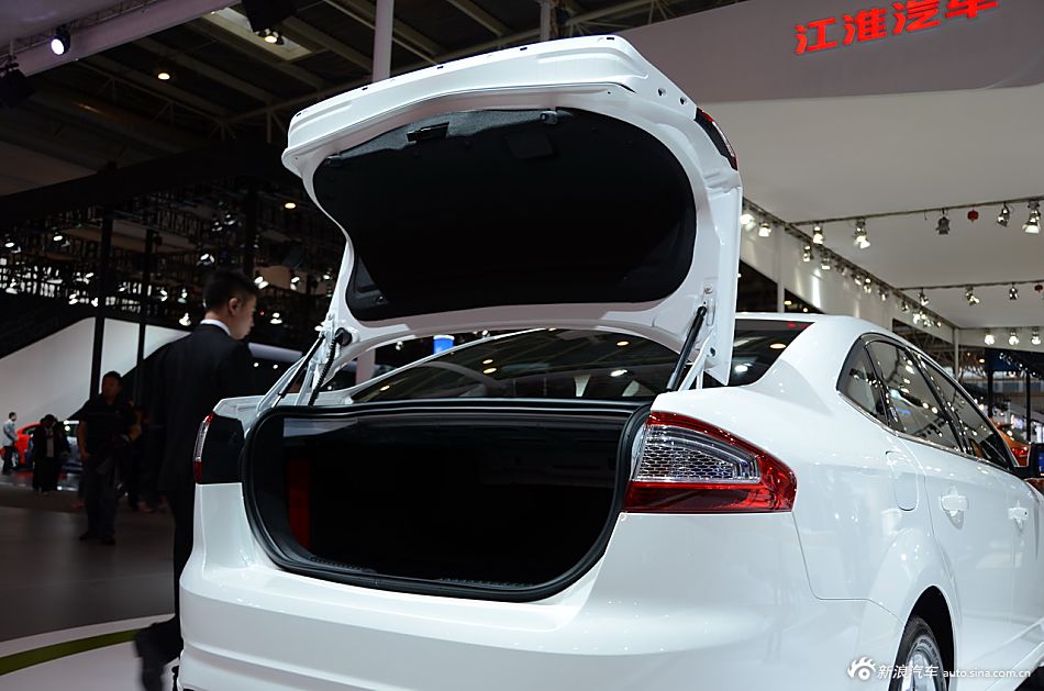 蒙迪欧致胜豪华运动版_蒙迪欧致胜图片_汽车