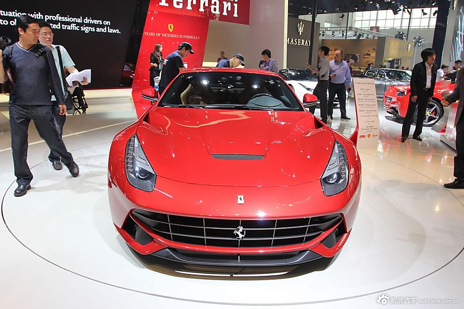 法拉利F12 Berlinetta_F12 Berlinetta图片1534