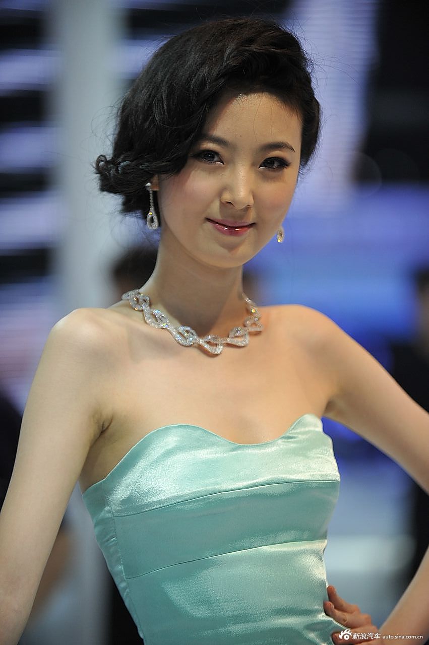 广汽传祺展台5号模特_广汽传祺图片_汽车图库_新浪汽车_新浪网