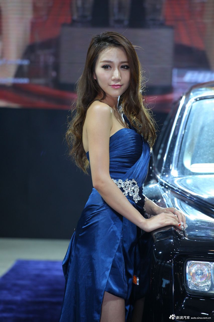 文丹妮_24900_2012北京车展_车模资料库_新浪汽车