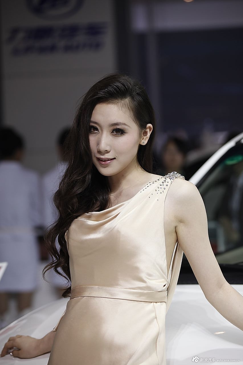 广汽长丰展台1号模特_广汽长丰图片_汽车图库