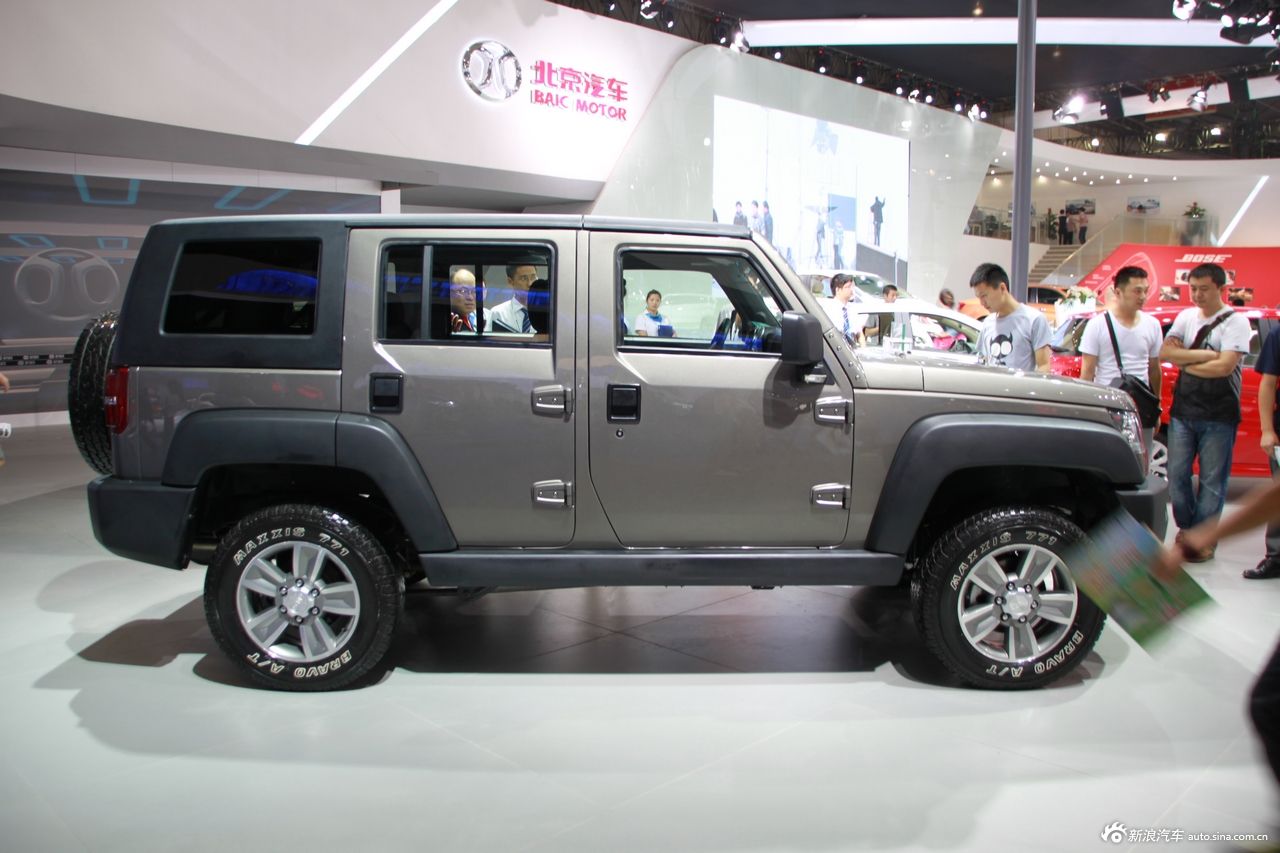 北京汽车b70v_2012成都车展图片