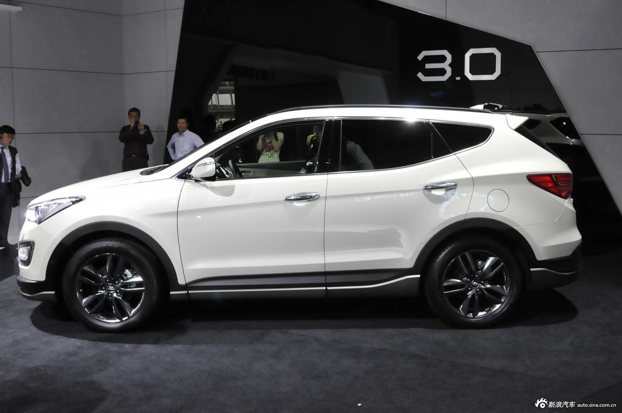 北京现代全新胜达