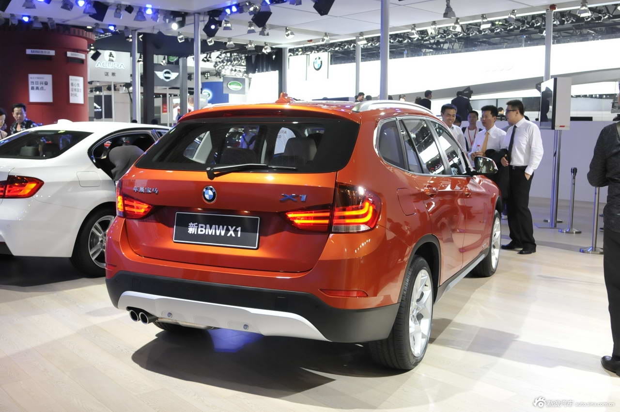 新宝马x1_宝马x1图片