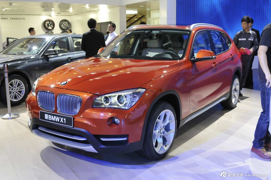 新宝马x1_宝马x1图片