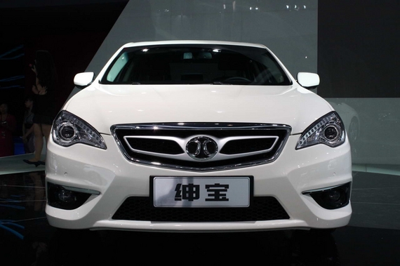 北汽C系列亮相上海车展 5月11绅宝D上市