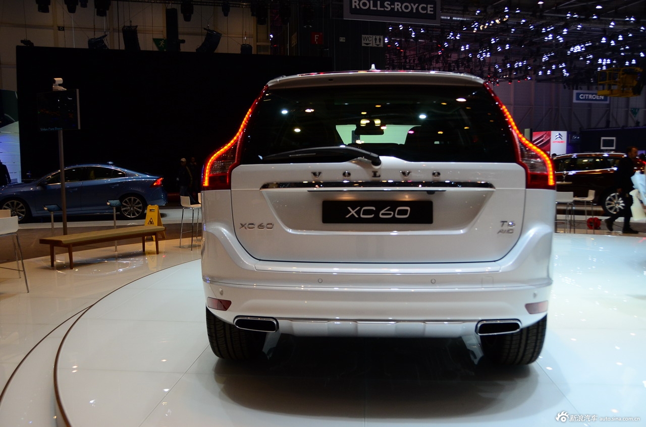 安全系数最好的车沃尔沃XC60报价沃尔沃落地