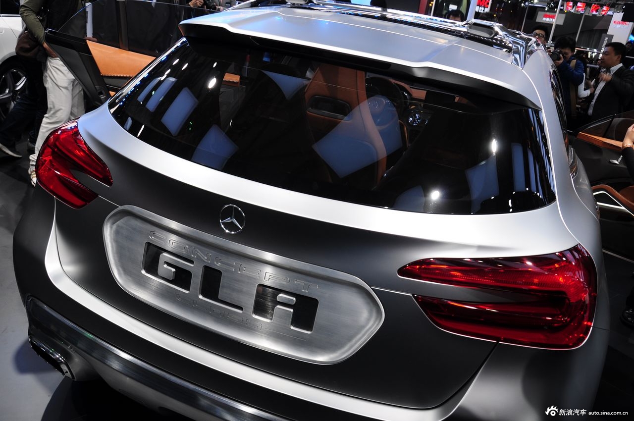 奔驰gla_奔驰gla图片