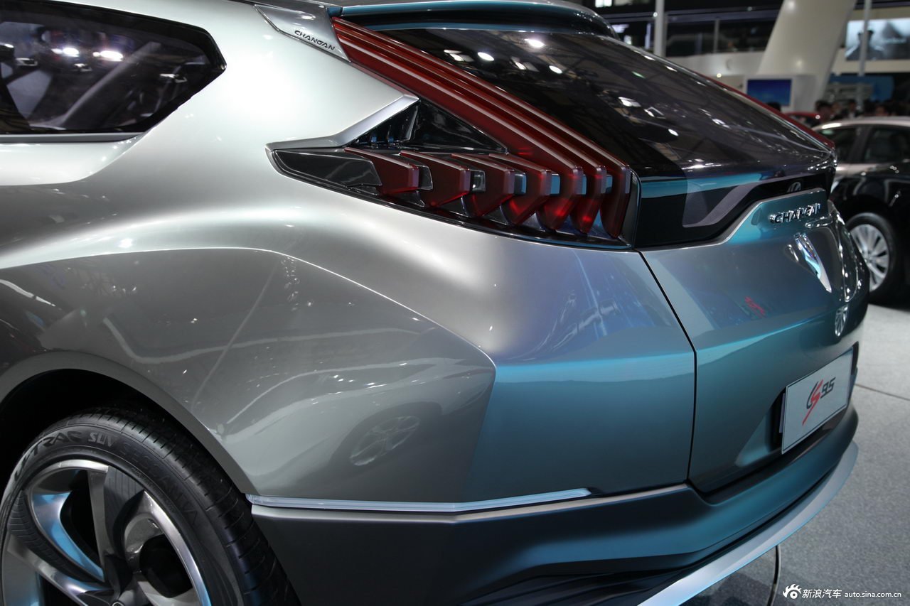 长安cs95_长安cs95图片