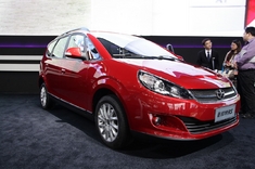 新浪汽车试车图解新和悦RS