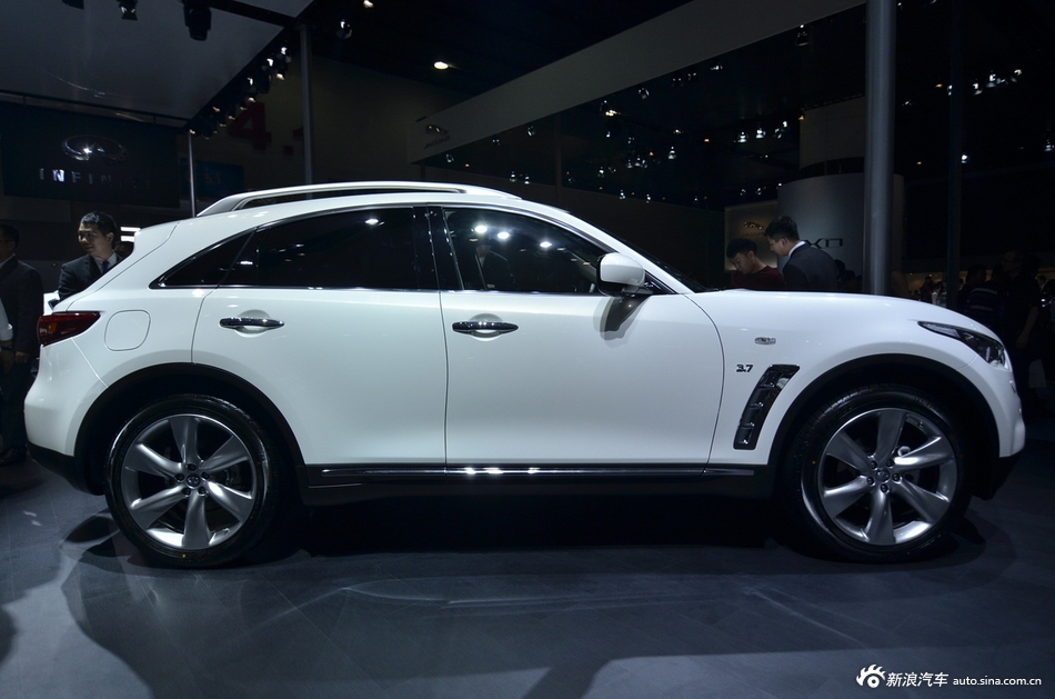 英菲尼迪QX70_英菲尼迪QX70图片_汽车图库