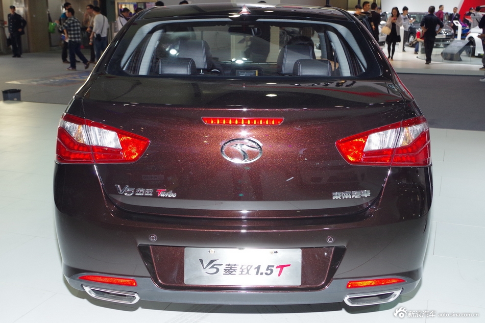 V5菱致_V5菱致图片_汽车图库