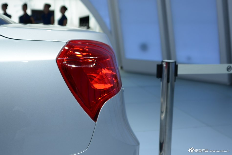 2013款凯越_凯越图片_汽车图库