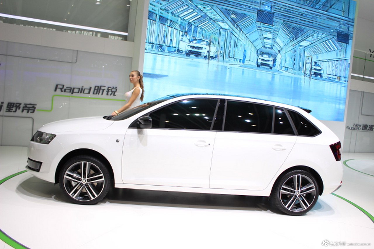 16款斯柯达昕动高清倒车后视