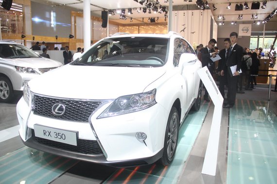 丰田因软件问题美洲召回29.4万辆汽车