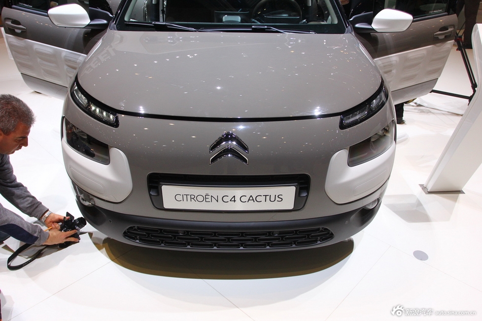 雪铁龙c4 cactus