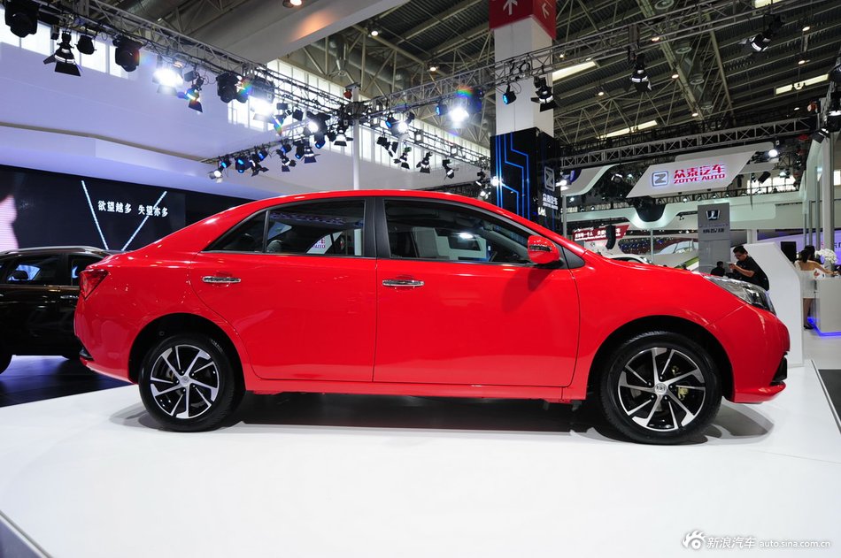 2014款众泰Z300新视界版_Z300图片_汽车图库