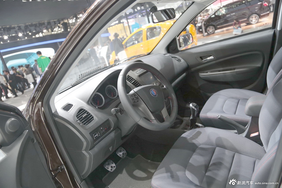 2014款吉利金刚CROSS 1.5L手动精英型_金刚