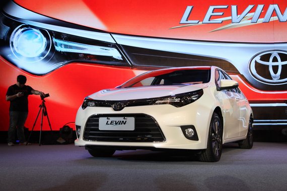 广丰首款中级车雷凌 亮相北京欢乐购车季