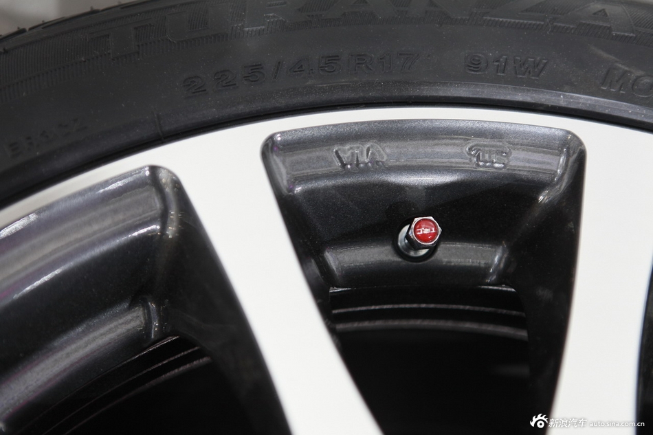 2014款丰田雷凌_雷凌图片_汽车图库