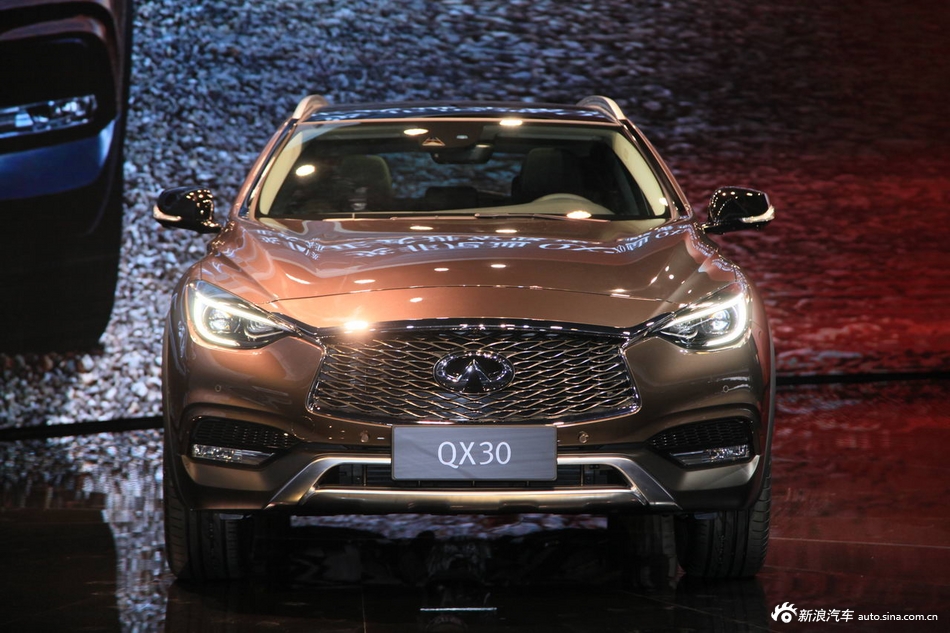 2015广州车展实拍：英菲尼迪QX30