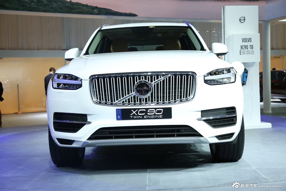 XC90 T8