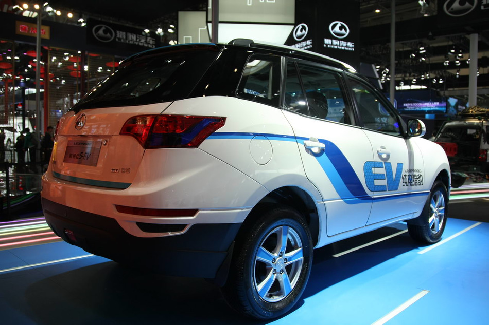 2016北京车展实拍:猎豹c5 ev