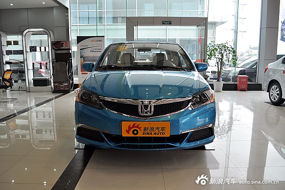 2014款理念1.3L手动舒适型 巴黎蓝