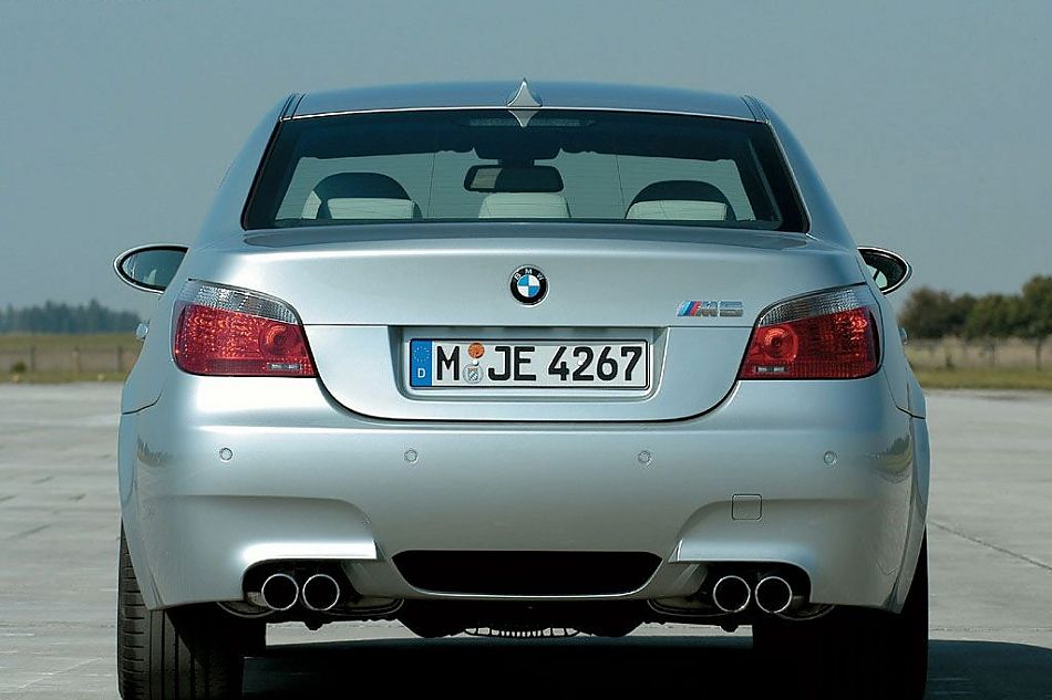 宝马M5图片欣赏_图片_汽车图库