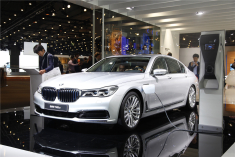 引领宝马新能源时代 740Le混动版