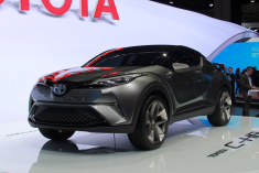 抢先实拍 丰田概念车C-HR